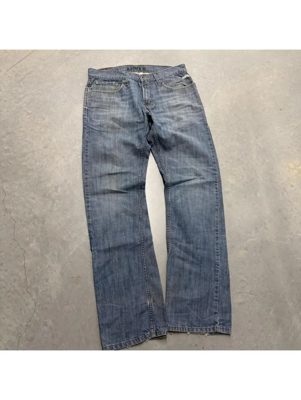 Y2K Men's Levi's 514 Blue Workwear Straight Jean Sized 31x32